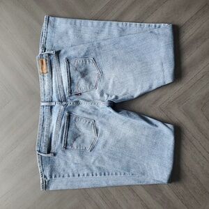 Levi's Slight Curve Modern Rise Straight Jeans